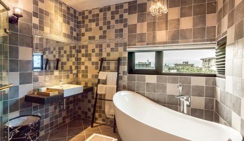 Deluxe Double Room with Bath