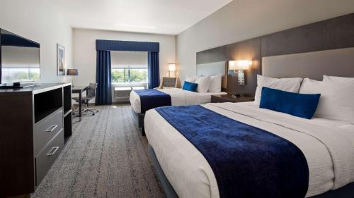 Queen Room with Two Queen Beds