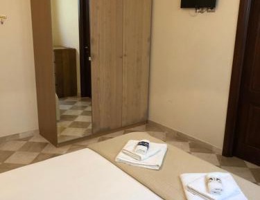 Economy Double Room - Basement