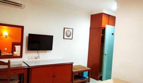 Deluxe Queen Room