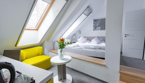 Standard King Room