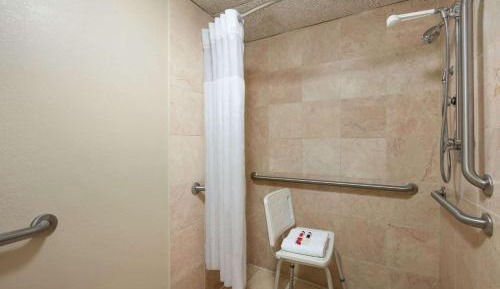 King Room with Roll-in Shower - Non-Smoking