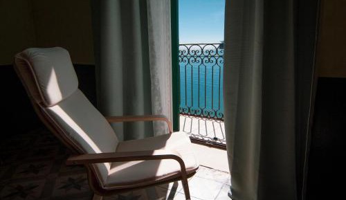 Deluxe Triple Room with Sea View