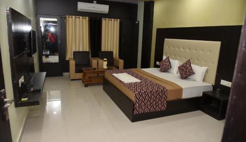 Deluxe King Room