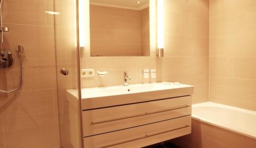 One-Bedroom Apartment (2 Adults)