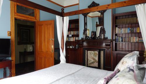 Deluxe King Room with Spa Bath