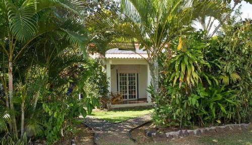 Family Room with Garden View