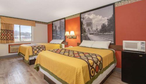 Queen Room with Two Queen Beds - Non-Smoking