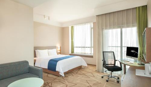 Standard King Room with Extra Space