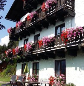 Apartment with Garden View