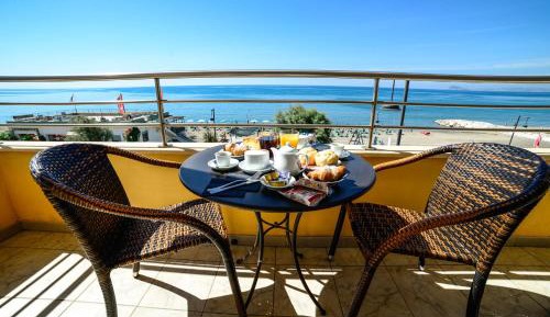 Double Room with Balcony and Sea View