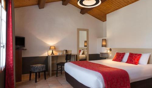 Superior Double Room Garden Level