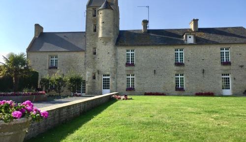 Six-Bedroom House