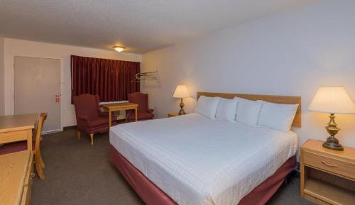 One King Bed Non Smoking