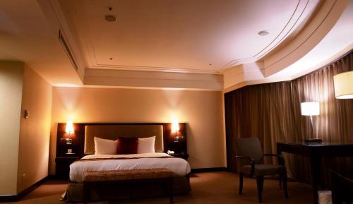 Queen Suite