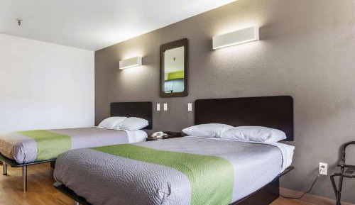 Deluxe Quadruple Room - Non-Smoking