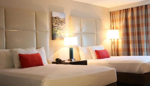 Deluxe Queen Room with Two Queen Beds