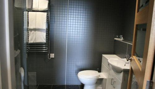 Standard Twin Room with Side Sea View