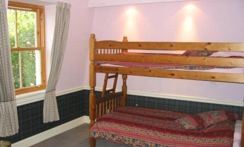 Family Room (2 Adults + 2 Children)