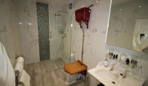 Superior Suite - Ground Floor