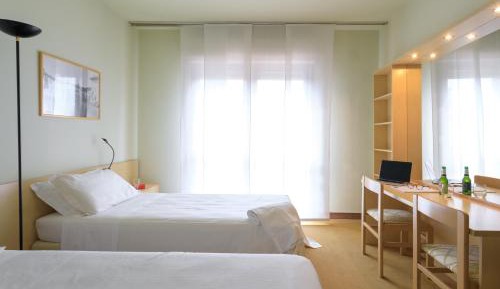 Classic Twin Room