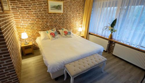 Double Room with Spa Bath