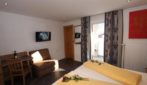 Two-Bedroom Apartment (4 Adults)