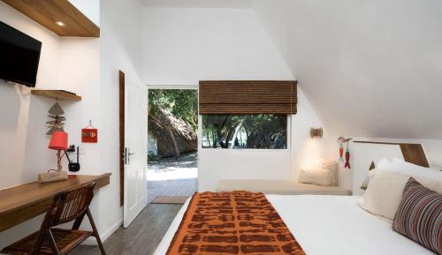 Connecting Bungalow
