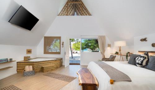 Master Bungalow Ocean Front