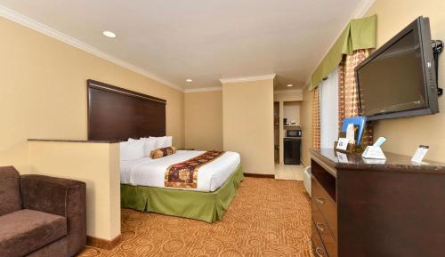 King Room with Sofabed  - Non-Smoking
