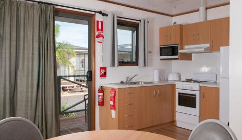 One-Bedroom Cabin