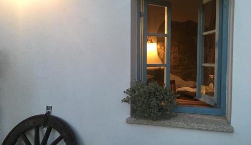 Superior Cottage with Garden 