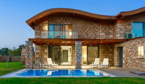 Villa with Private Pool