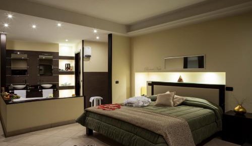 Suite with Hot Tub
