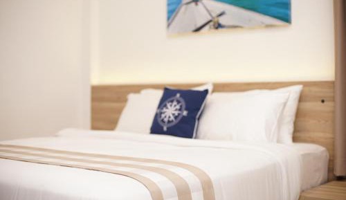 Deluxe King Room with Balcony