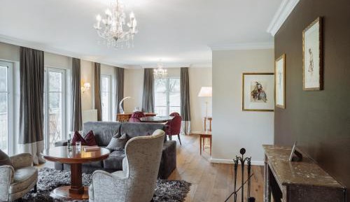 Traditional Suite with Balcony