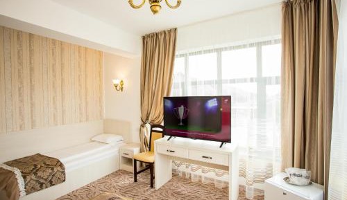 Triple Room with Balcony