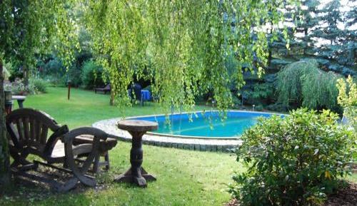 Apartment with Garden View