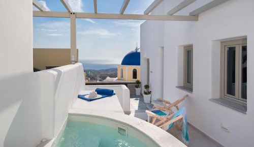 Two-Bedroom Suite with Outdoor Hot Tub