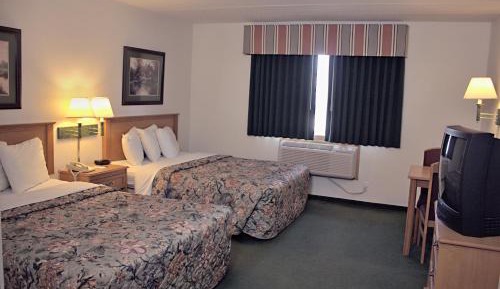 Queen Room with Two Queen Beds - Non-Smoking