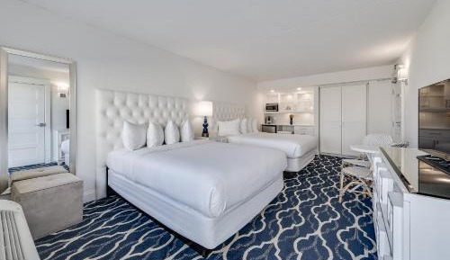 Standard Queen Room