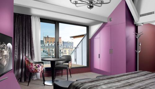 Apartment with Terrace