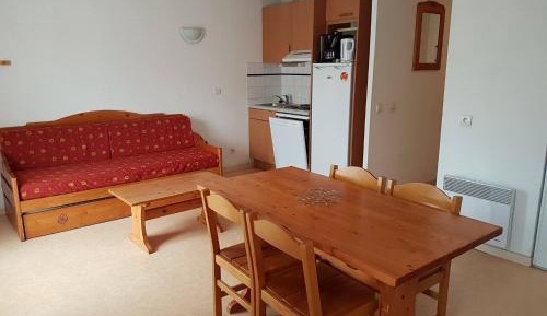 Studio (2 Adults)