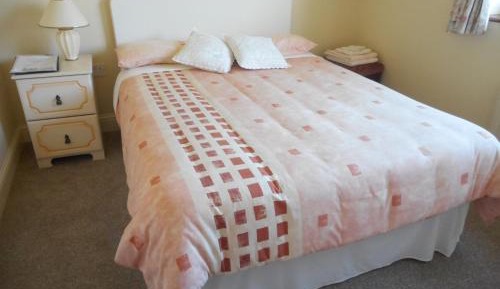Double Room with Shared Toilet