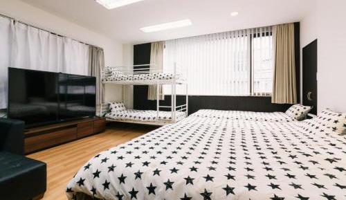 Deluxe Family Room