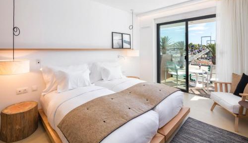 Double or Twin Room with Marina View