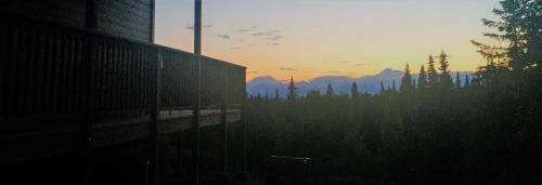 Suite with Mountain View
