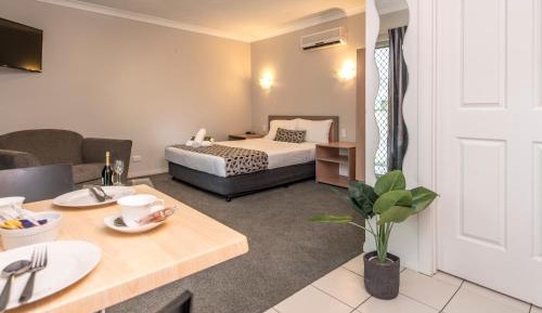 Deluxe Queen Room