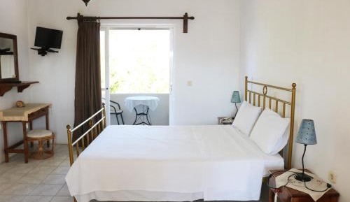 Studio (2 Adults)