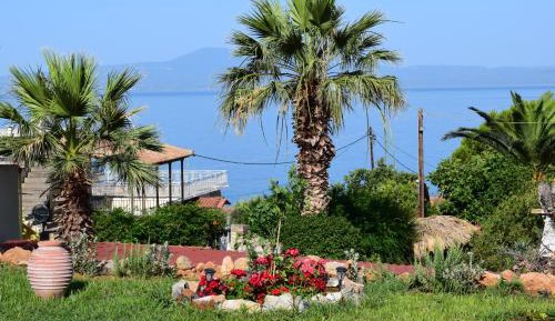 Studio Apartment with Sea View